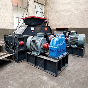 2PG1510直連式大型對(duì)輥破碎機(jī)設(shè)備發(fā)往福建