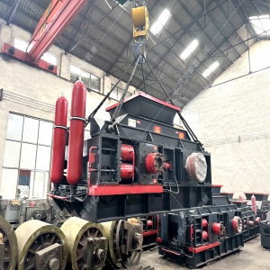 對輥制砂機(jī)在河卵石生產(chǎn)線中，如何與給料機(jī)、顎破協(xié)同？