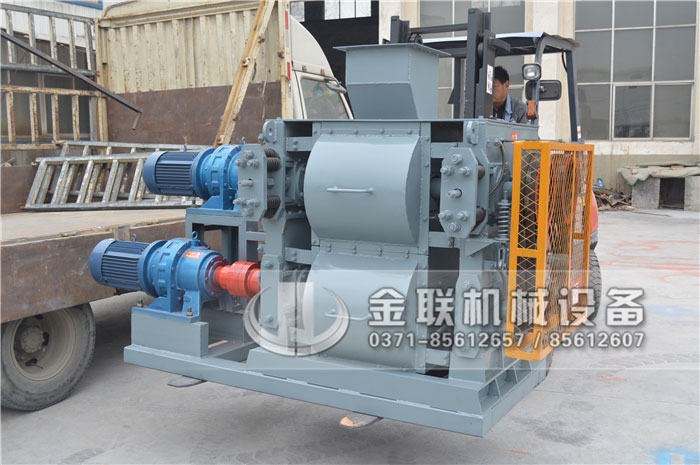 四輥式制砂機(jī)的齒輥磨損了能換嗎，怎么換？