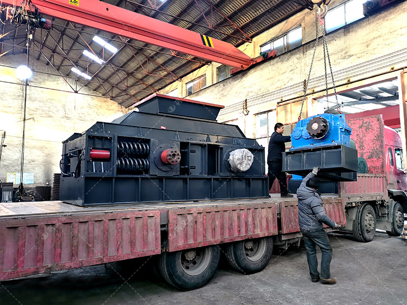 了解設備配置的技術參數,了解設備配置的技術參數,并根據對輥破碎機用戶的生產要求和物料硬度,合理構建對輥破碎機的設備規格 了解設備配置的技術參數,了解設備配置的技術參數,并根據對輥破碎機用戶的生產要求和物料硬度,合理構建對輥破碎機的設備規格