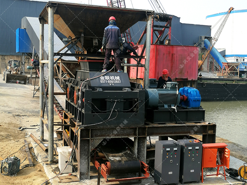 大理石下腳料制砂機(jī)-對(duì)輥制砂機(jī)廠家哪家好? 大理石下腳料制砂機(jī)-對(duì)輥制砂機(jī)廠家哪家好?