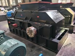 小型雙輥制砂機(jī)的時(shí)產(chǎn)量是多少,哪個(gè)廠家好?